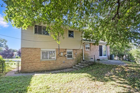 Tiny photo for 6606 102nd Place, Chicago Ridge, IL 60415 (MLS # 12758574)