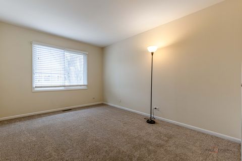 Tiny photo for 3100 Roberts Drive #5, Woodridge, IL 60517 (MLS # 12621147)