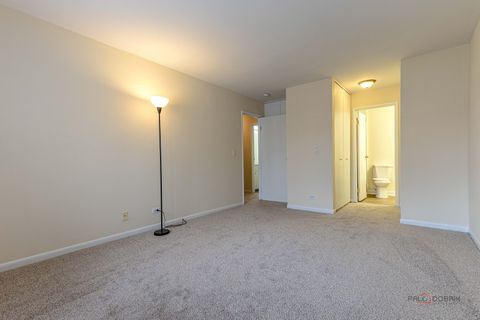 Tiny photo for 3100 Roberts Drive #5, Woodridge, IL 60517 (MLS # 12621147)