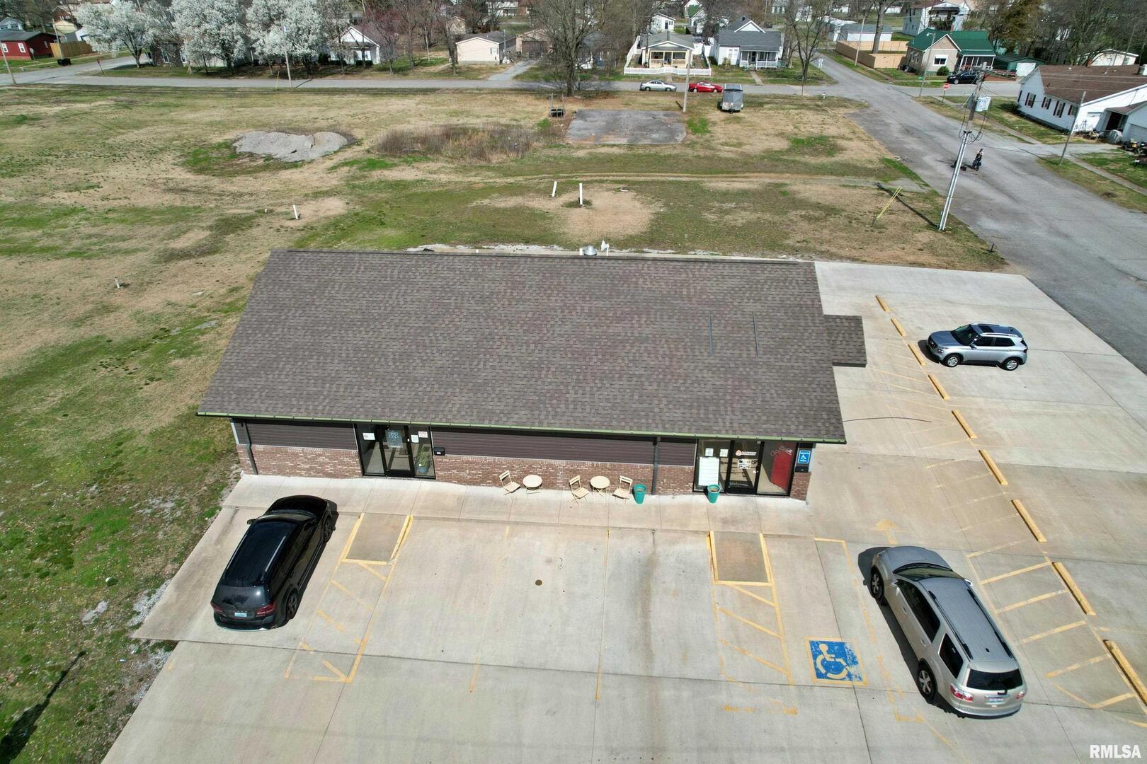 613 E 5th Street