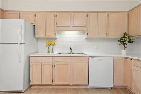 Tiny photo for 5360 N Lowell Avenue #206, Chicago, IL 60630 (MLS # 12488679)