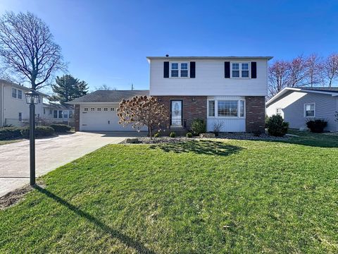 Photo of 620 40th Avenue, East Moline, IL 61244 (MLS # 12599125)