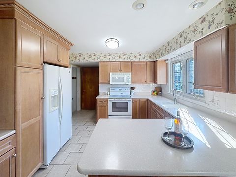 Tiny photo for 620 40th Avenue, East Moline, IL 61244 (MLS # 12599125)