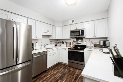 Tiny photo for 1408 S New Wilke Road #2-B, Arlington Heights, IL 60005 (MLS # 12633111)