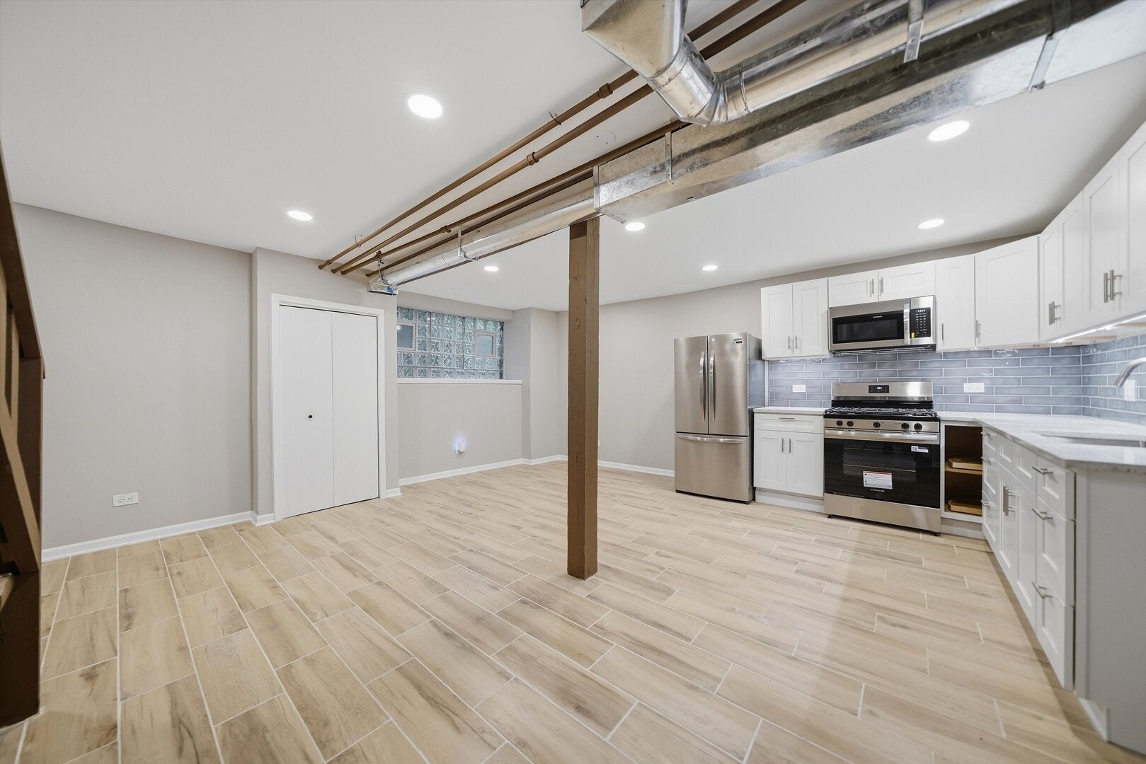 2443 W Arthington Street Basement