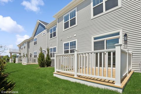 Tiny photo for 329 Masters Drive, Addison, IL 60101 (MLS # 12494228)