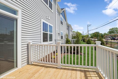 Tiny photo for 329 Masters Drive, Addison, IL 60101 (MLS # 12494228)