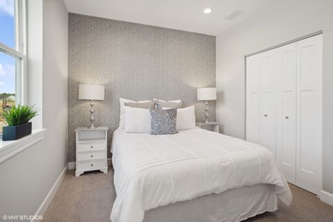 Tiny photo for 329 Masters Drive, Addison, IL 60101 (MLS # 12494228)