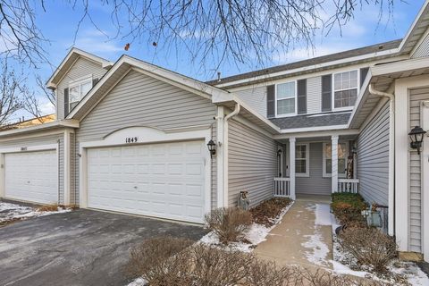 Photo of 1849 N Wentworth Circle, Romeoville, IL 60446 (MLS # 12549629)
