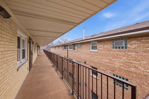 Tiny photo for 5332 W Windsor Avenue #3B, Chicago, IL 60630 (MLS # 12627137)