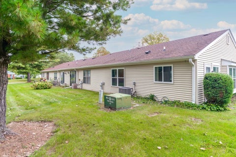 Tiny photo for 7108 Balboa Lane, Fox Lake, IL 60020 (MLS # 12771534)
