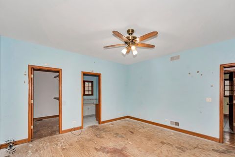Tiny photo for 910 Oldfield Road, Downers Grove, IL 60516 (MLS # 12575884)
