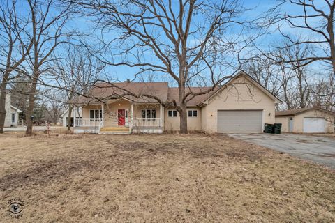 Tiny photo for 910 Oldfield Road, Downers Grove, IL 60516 (MLS # 12575884)