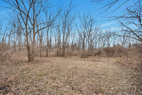 Tiny photo for 910 Oldfield Road, Downers Grove, IL 60516 (MLS # 12575884)