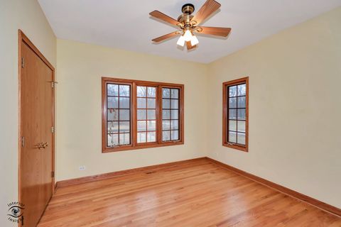 Tiny photo for 910 Oldfield Road, Downers Grove, IL 60516 (MLS # 12575884)