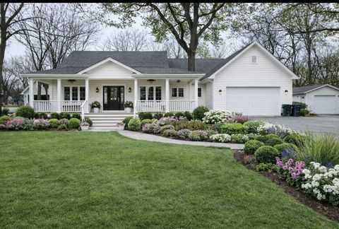 Tiny photo for 910 Oldfield Road, Downers Grove, IL 60516 (MLS # 12575884)