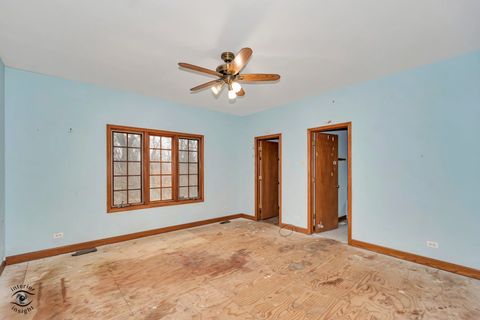 Tiny photo for 910 Oldfield Road, Downers Grove, IL 60516 (MLS # 12575884)