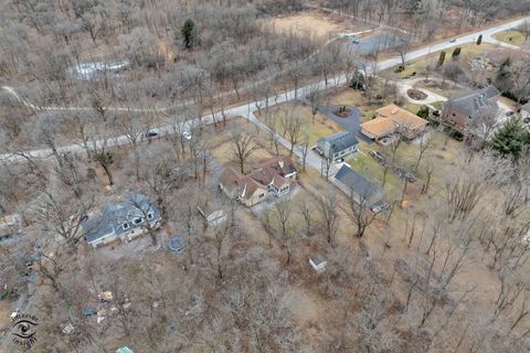 Tiny photo for 910 Oldfield Road, Downers Grove, IL 60516 (MLS # 12575884)