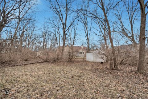 Tiny photo for 910 Oldfield Road, Downers Grove, IL 60516 (MLS # 12575884)