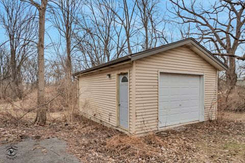 Tiny photo for 910 Oldfield Road, Downers Grove, IL 60516 (MLS # 12575884)