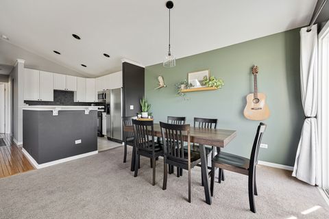 Tiny photo for 1002 Castleshire Drive, Woodstock, IL 60098 (MLS # 12615946)