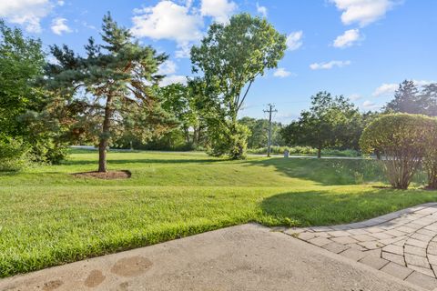 Tiny photo for 1002 Castleshire Drive, Woodstock, IL 60098 (MLS # 12615946)