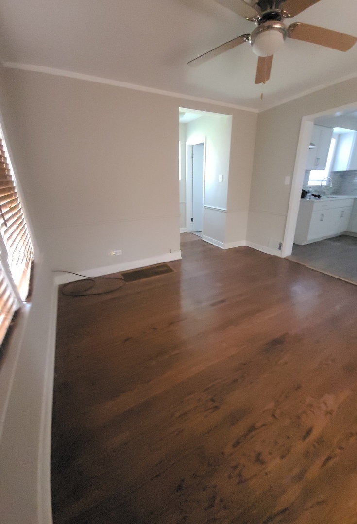 12217 S La Salle Street