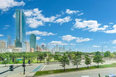 Tiny photo for 1201 S Prairie Avenue #401, Chicago, IL 60605 (MLS # 12482960)