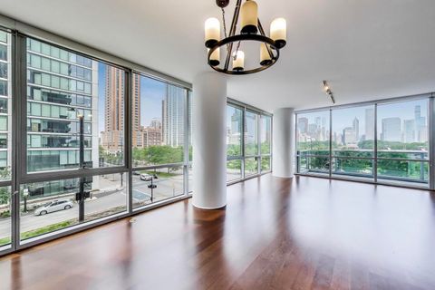 Tiny photo for 1201 S Prairie Avenue #401, Chicago, IL 60605 (MLS # 12482960)