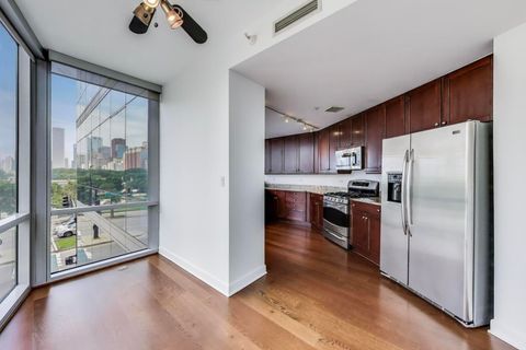 Tiny photo for 1201 S Prairie Avenue #401, Chicago, IL 60605 (MLS # 12482960)