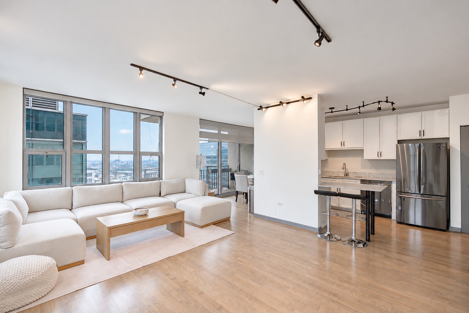 125 S Jefferson Street 2407
