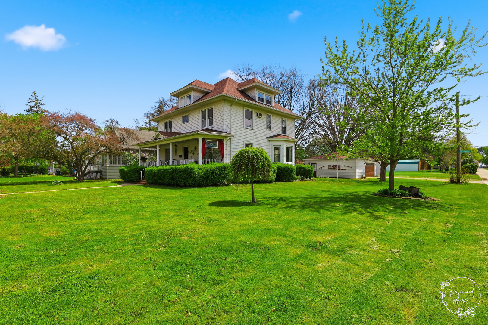 325 W Chippewa Street