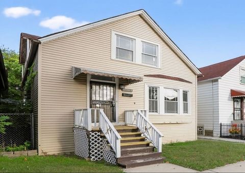 Photo of 7839 S Champlain Avenue, Chicago, IL 60619 (MLS # 12580427)