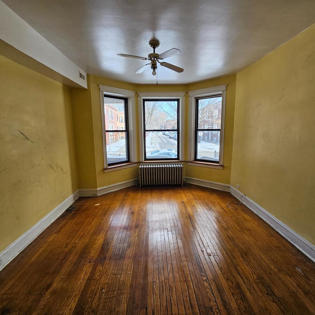 6936 S Dorchester Avenue