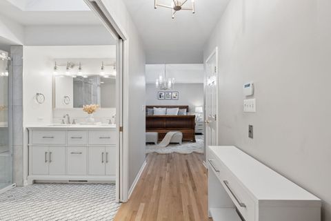 Tiny photo for 11133 Indian Woods Drive, Indian Head Park, IL 60525 (MLS # 12620970)