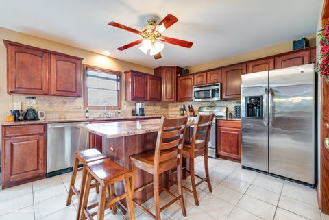 Tiny photo for 2755 Martin Court, New Lenox, IL 60451 (MLS # 12498037)