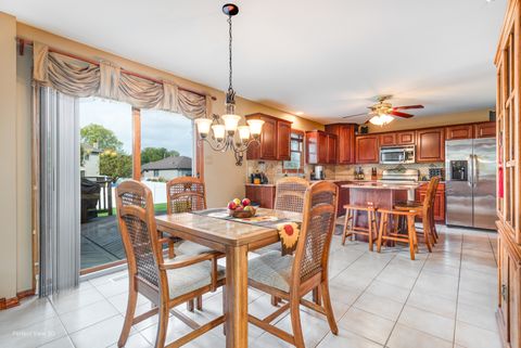 Tiny photo for 2755 Martin Court, New Lenox, IL 60451 (MLS # 12498037)