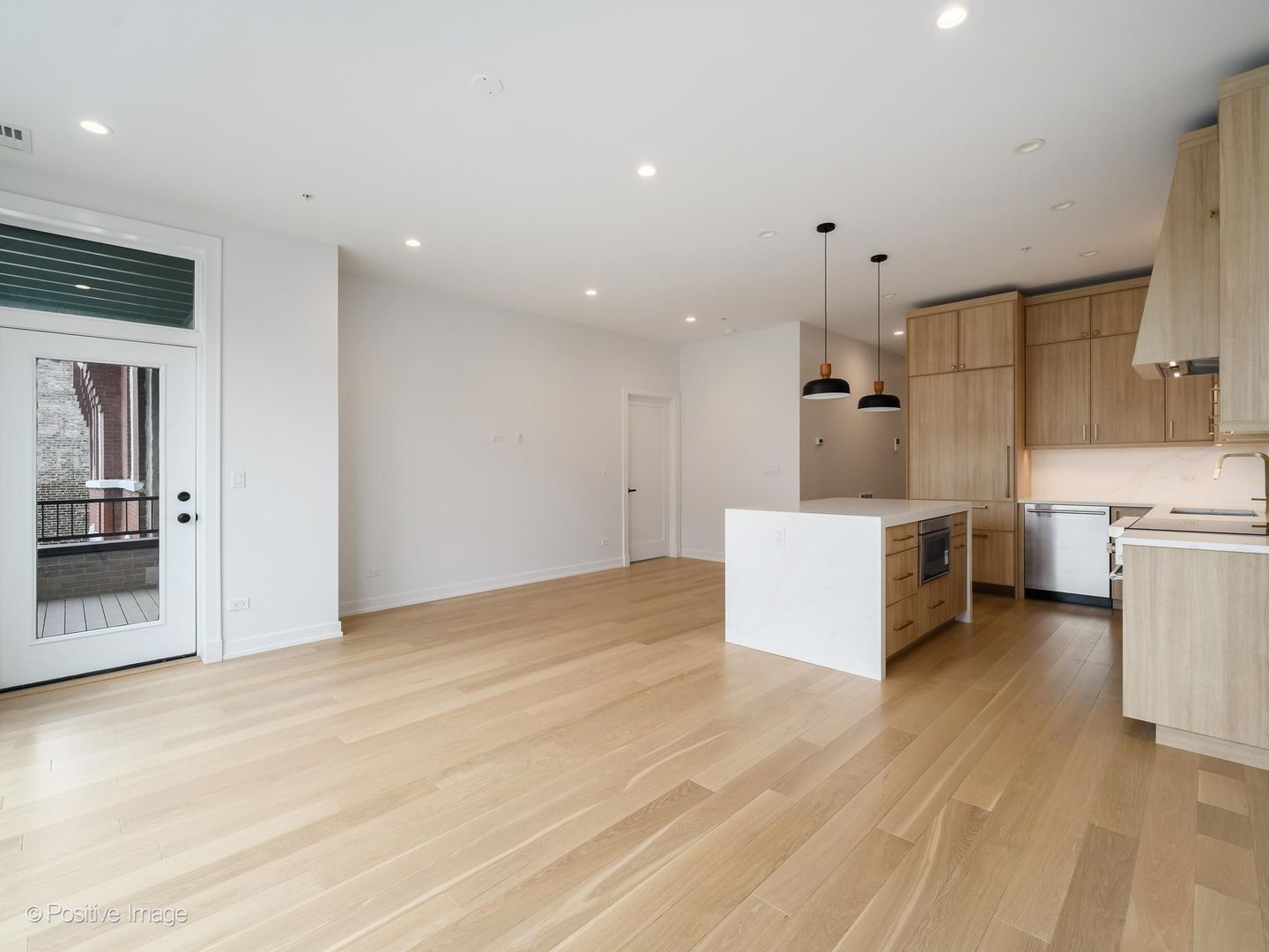 1345 W Grand Avenue 3N