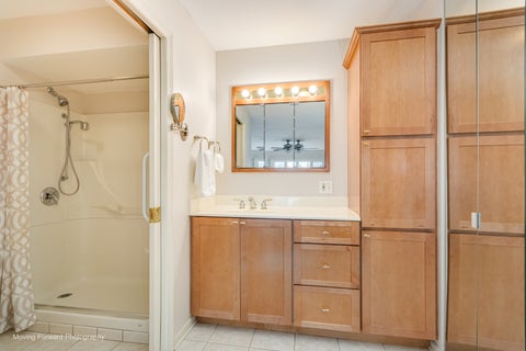 Tiny photo for 453 Raintree Drive #5K, Glen Ellyn, IL 60137 (MLS # 12734084)