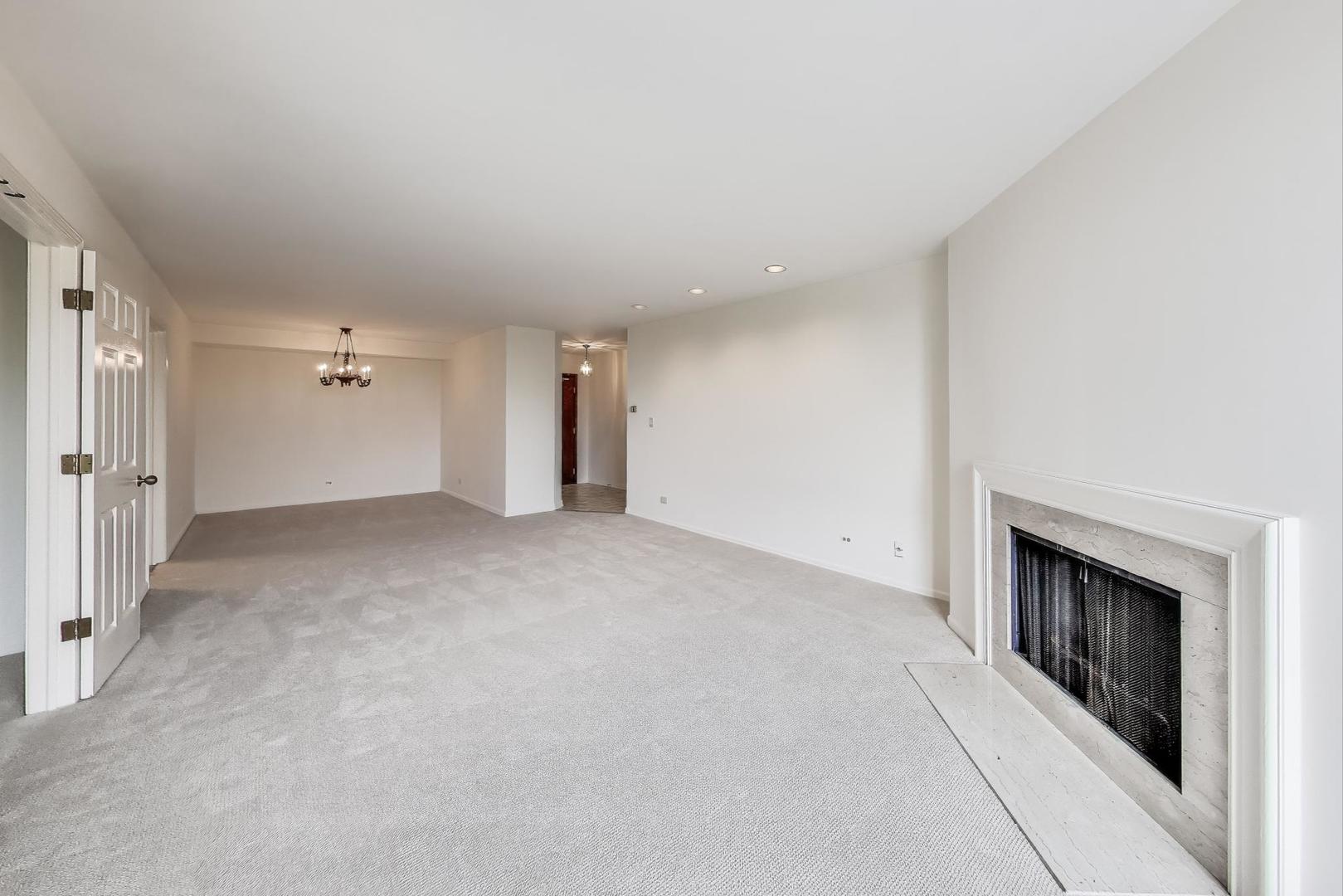 1601 Oakwood Avenue 406