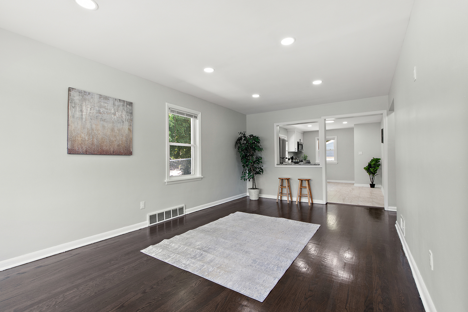 1051 Burnham Avenue