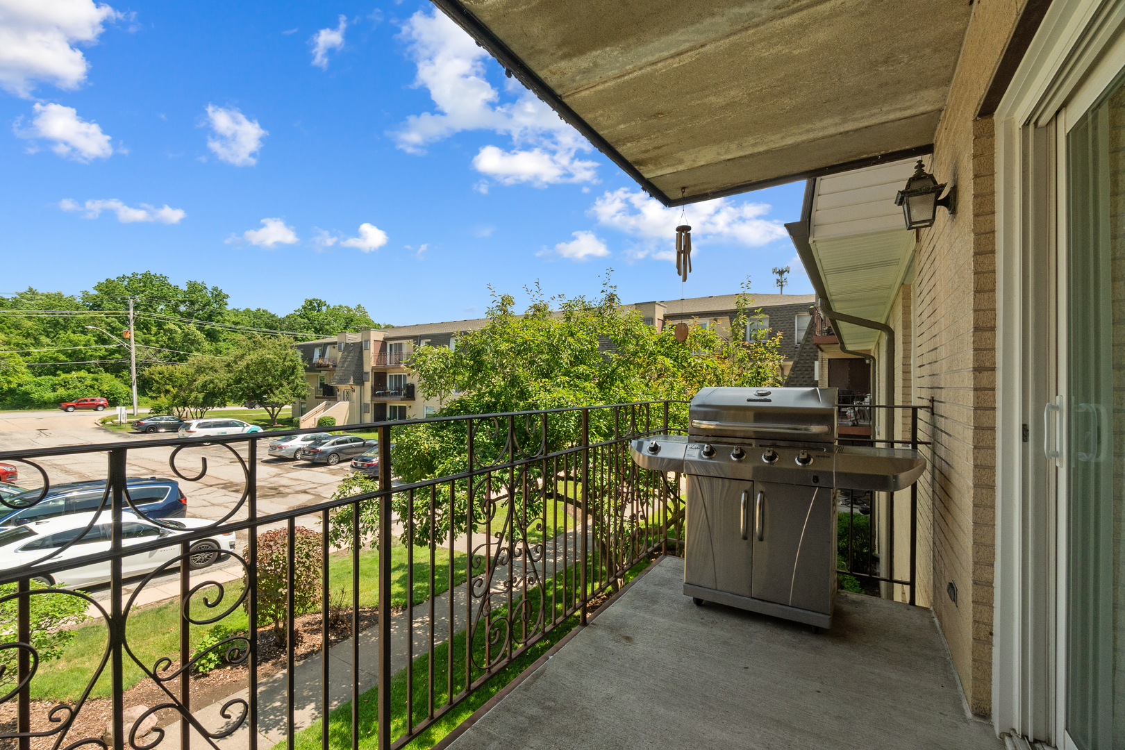808 N RIVER Road 2A