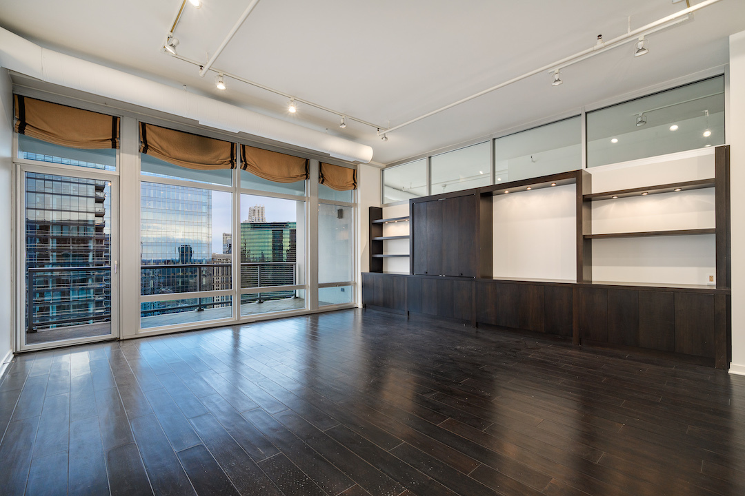 333 N Canal Street 3404