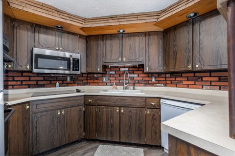 Tiny photo for 1 Old Orchard Lane, Streator, IL 61364 (MLS # 12550656)