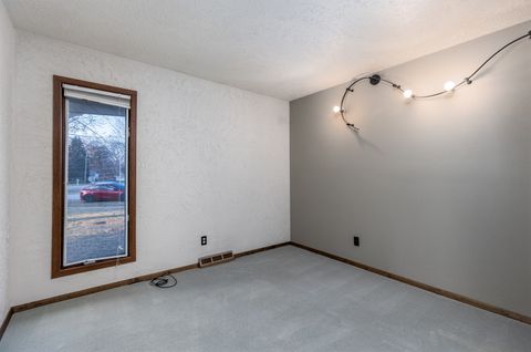 Tiny photo for 1 Old Orchard Lane, Streator, IL 61364 (MLS # 12550656)