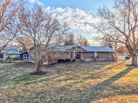 Tiny photo for 1 Old Orchard Lane, Streator, IL 61364 (MLS # 12550656)