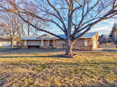 Tiny photo for 1 Old Orchard Lane, Streator, IL 61364 (MLS # 12550656)