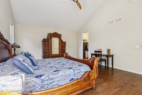 Tiny photo for 1209 W CHARLES Lane, Westmont, IL 60559 (MLS # 12486359)