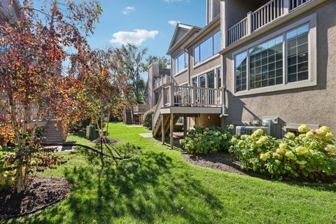 Tiny photo for 1209 W CHARLES Lane, Westmont, IL 60559 (MLS # 12486359)