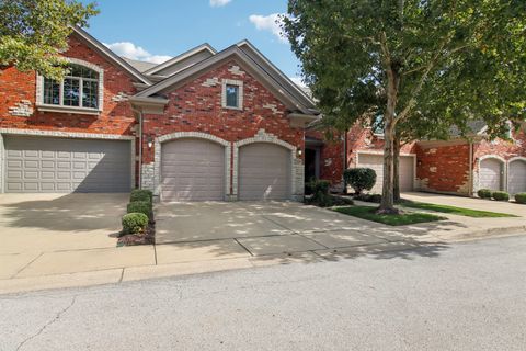1209 W CHARLES Lane Westmont IL 60559